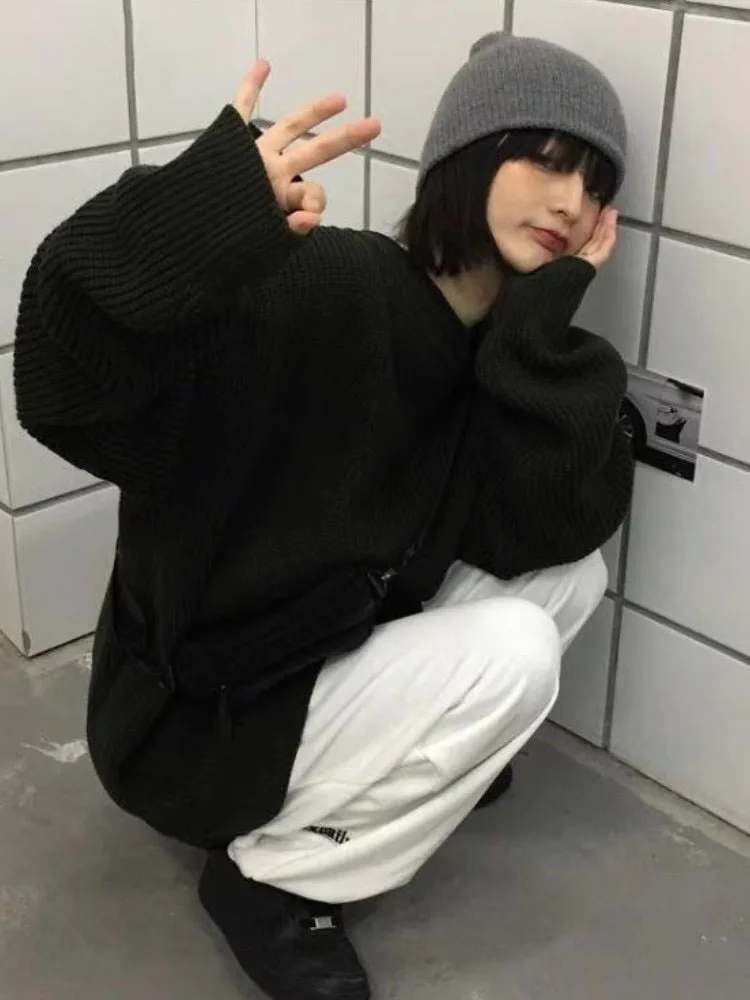 

2023 New Sweater Women Men Hip-hop Harajuku Solid Sweater Couple Black Pullover Knit Top Loose Jumper Y2k Aesthetic Top