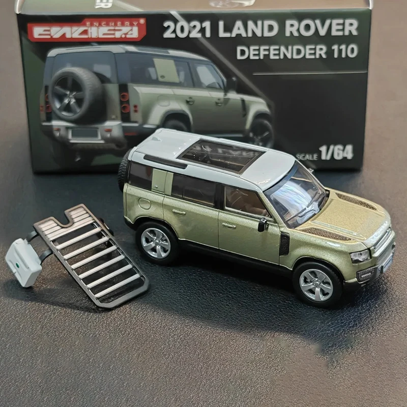 ENCHERY 1:64 Land Rover Defender 110 Alloy Off-Road Vehicle Model
