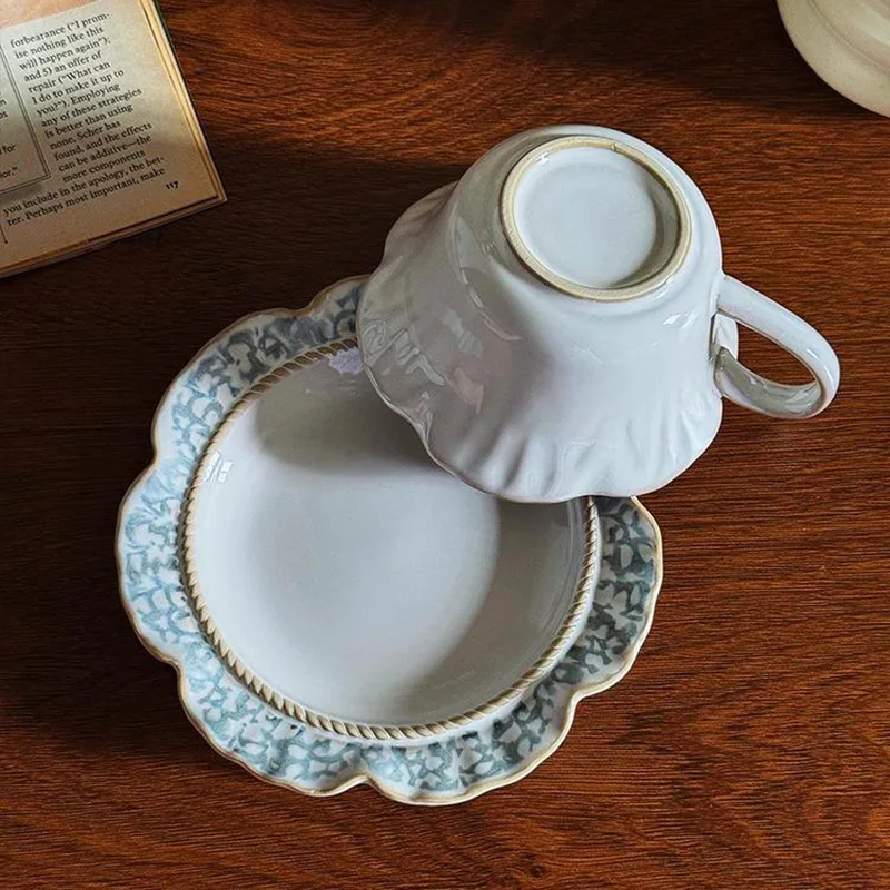 French Vintage Coffee Cup Ceramic Niche Design Relief Afternoon Teacup with Dessert Plate Home Water Cups Kitchen Drinkware