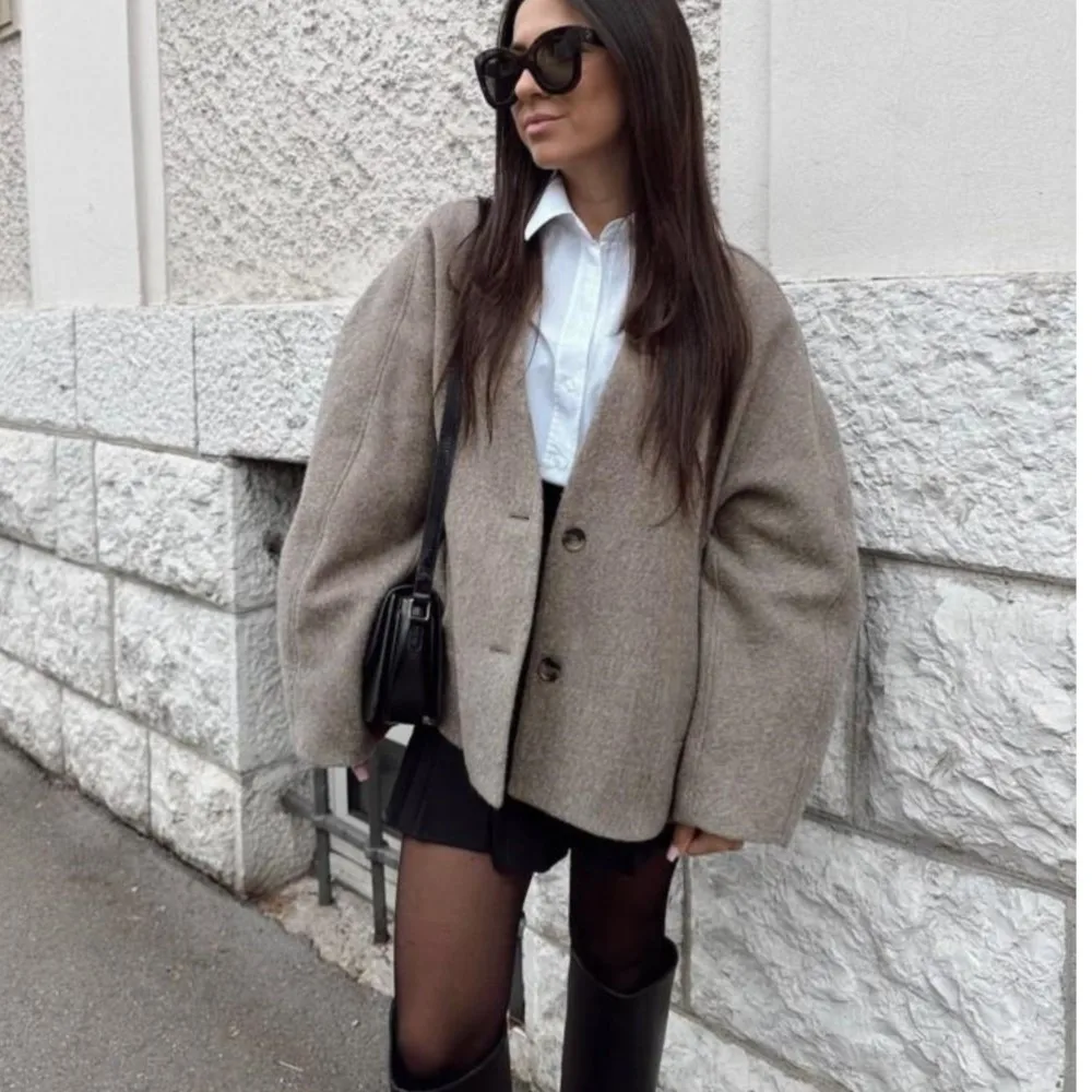

Women's jacket with vintage fitted, loose, double straps, long sleeves, pockets, women's jacket, chic women's coat, stylish