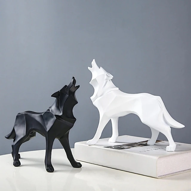 Modern Abstract Wolf Figurine - Geometric Animal Statue for Home or Office Resin Wolf Sculpture Handicraft 1