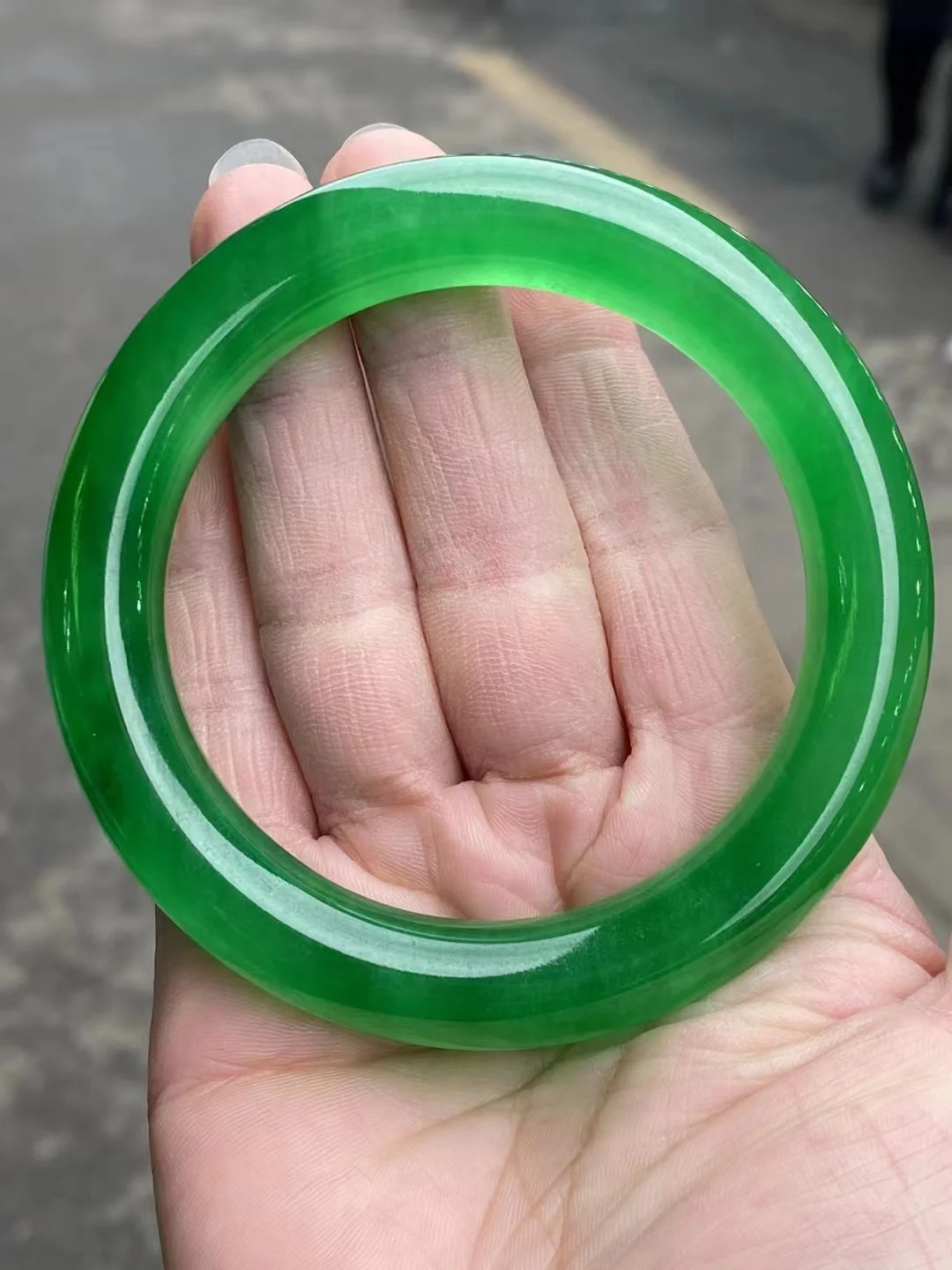 Natural Myanmar A green jade bangles handcarved jadeite jade