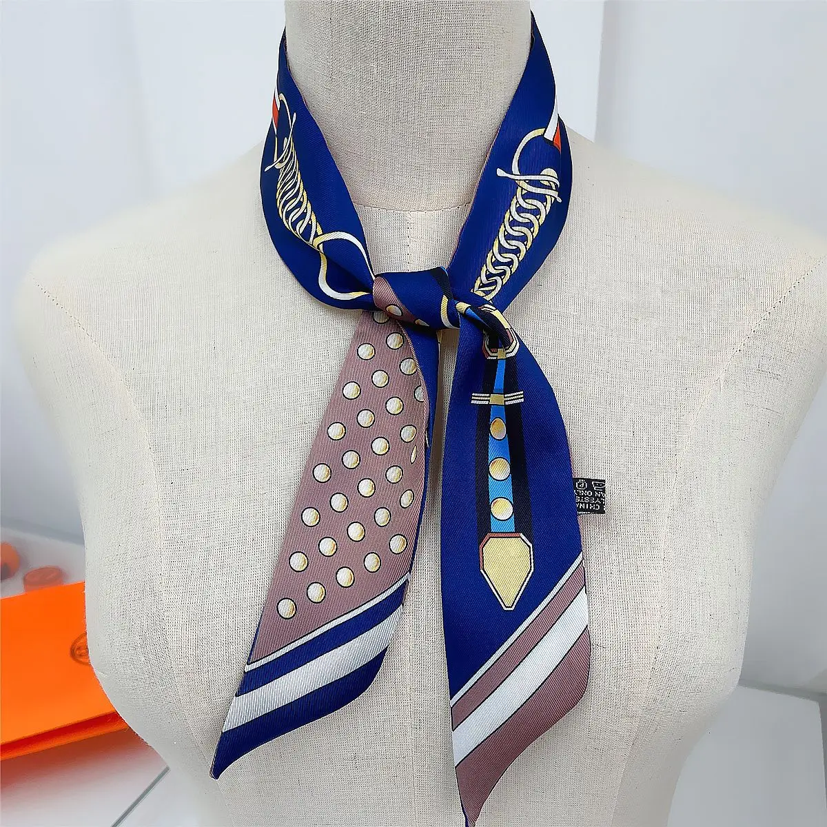 Frauen Schal Luxus Kette Imitation Seide Schal Mode Haar Stirnband Foulard Skinny Bag Schals Halstuch dünn – Detail 10