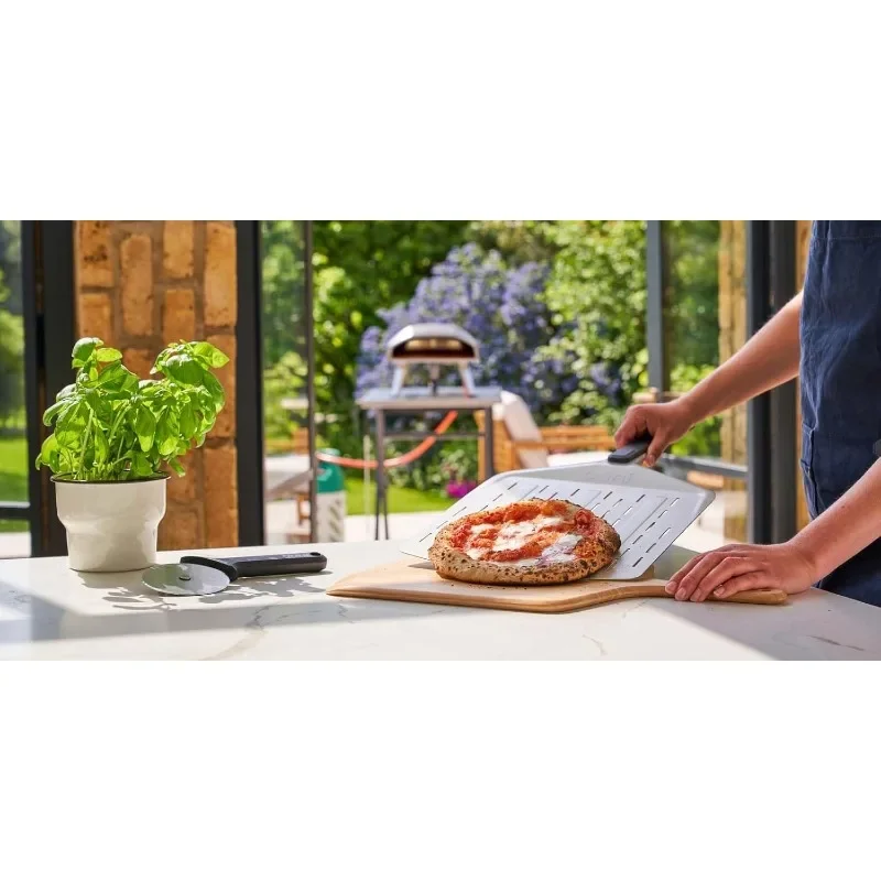 Ooni Koda 12 Gas Pizza Oven – 28mbar Propane Outdoor Pizza Oven, Portable Pizza Oven For Fire and Stonebaked 12 Inch Pizzas 5