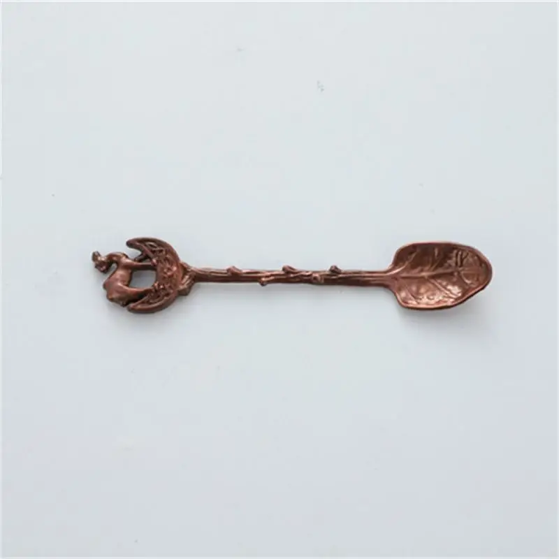 Description Picture 4 of itemVintage Carved Coffee Spoon Retro Carved Coffee Scoops Decorative Dessert Spoons For Cake Creative Milk Mixer Spoon For Kitchen