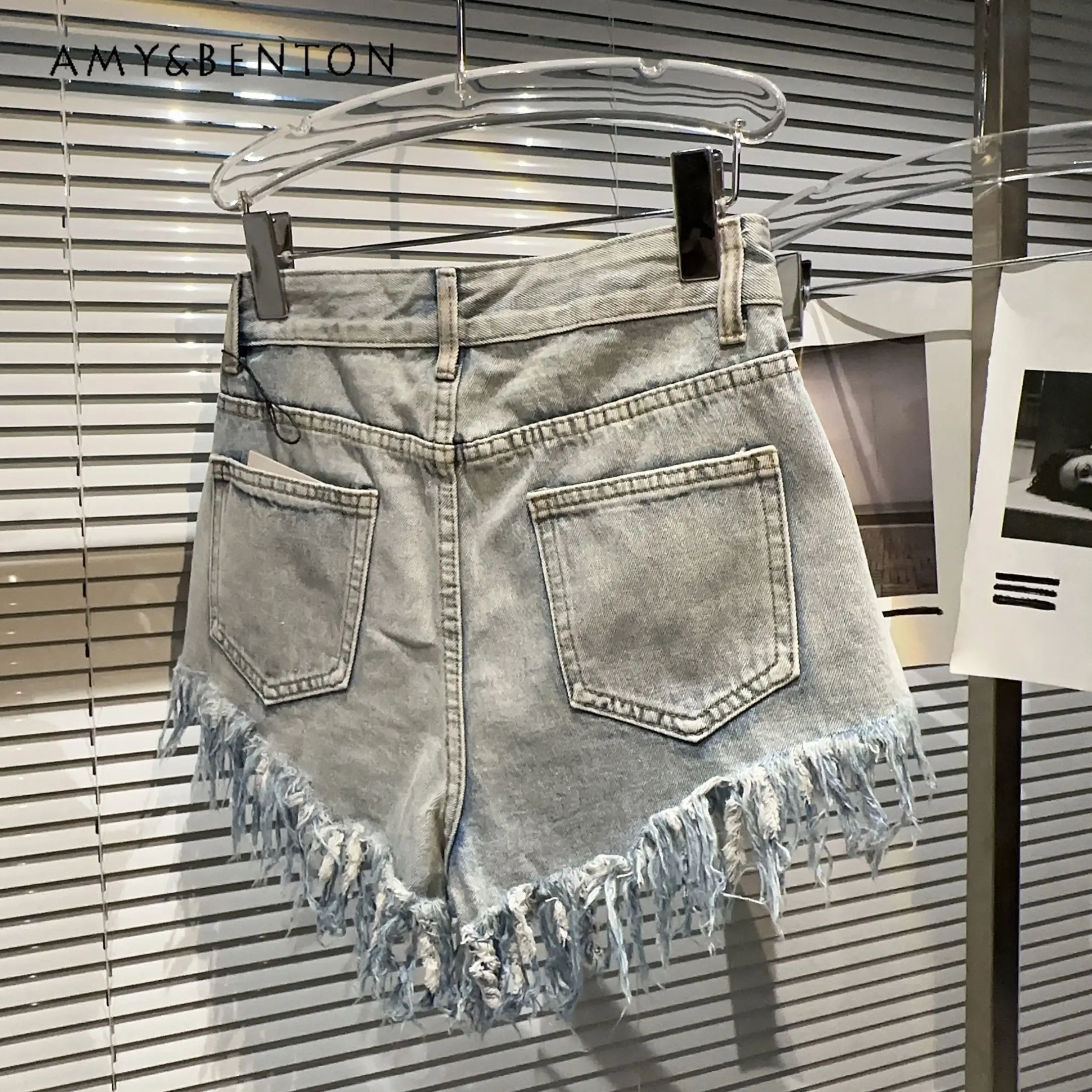 Spring New Street Hot Girl Rhinestone Beaded Tassel Denim Shorts Women Fashionable Elegant Y2K High Waist Slim Wide Leg Pants