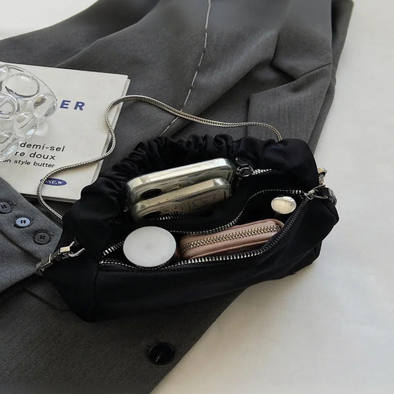 Simple Women's Crossbody Bags Boston Nylon Handbags Zipper Chain Dinner Bag Shoulder Bag Daily Commuting