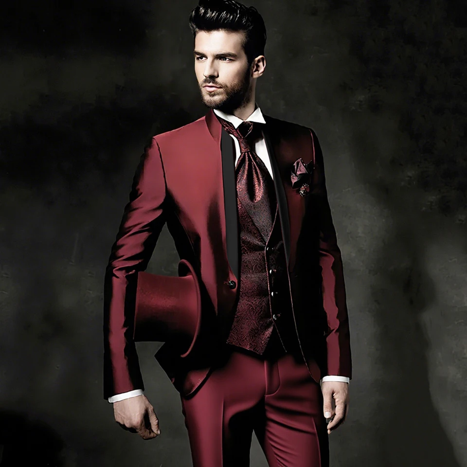 Smoking Uomo Con Gilet Bordeaux - Amadeus - Abiti E Smoking Da