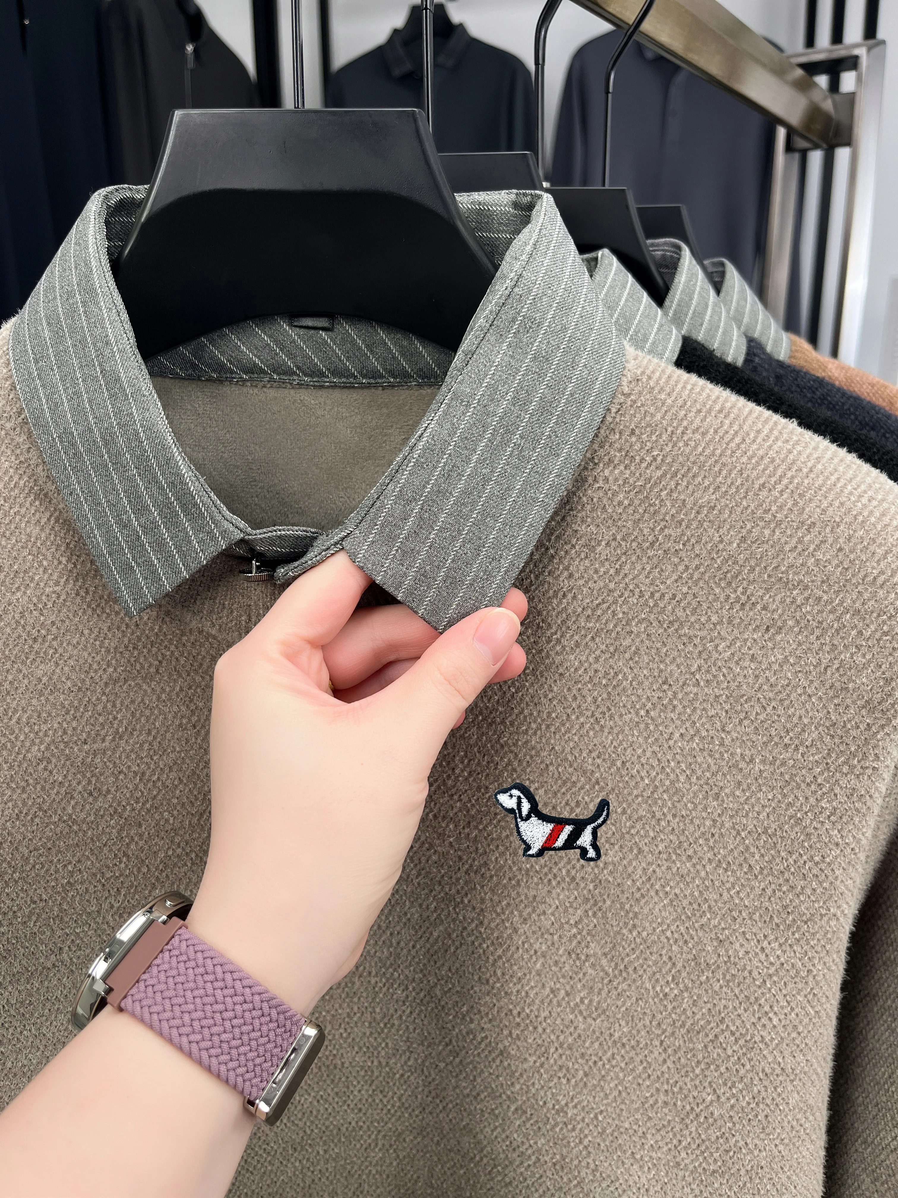 Designer Marke Herren Color Blocking Lape Kapuze Langarm Strickwaren Winter Neue Verdickte Warme Hund Druck Mode Pendeln Herrenmode – Detail 10