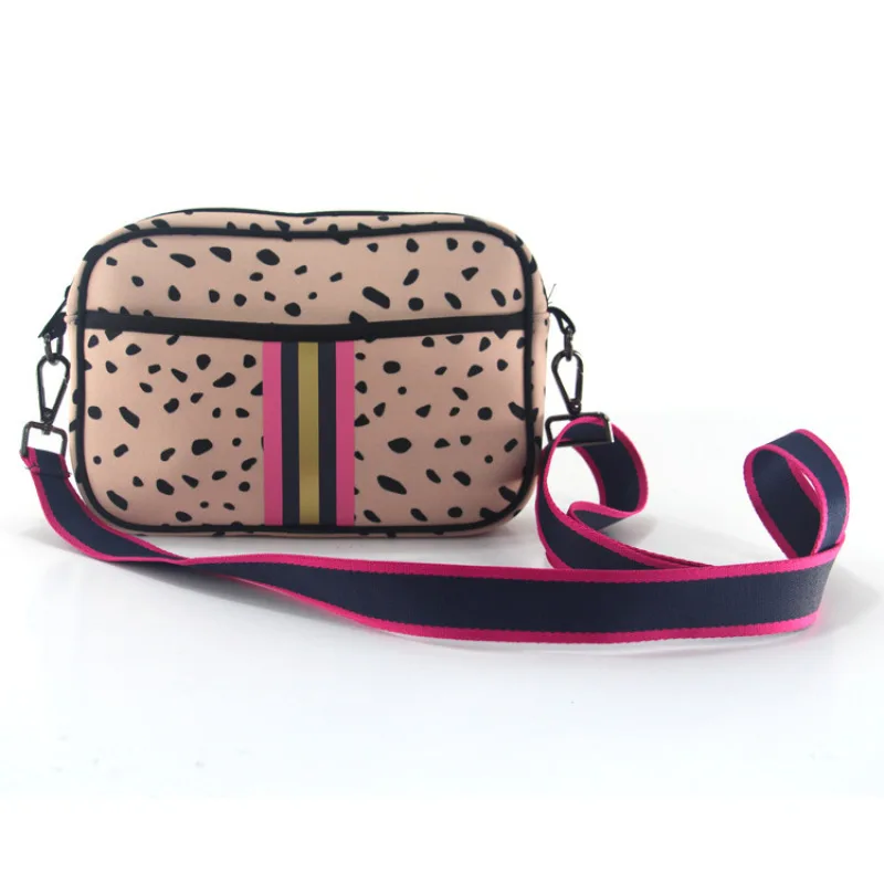 Men and Women Neoprene Messenger Bag Outdoor Sports Cross-body Bags Shoulder Bags Waterproof and Soft