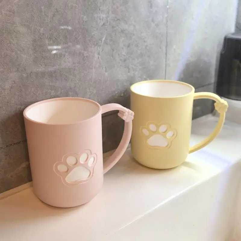 *1 pz Bicchiere per collutorio in plastica con manico a forma di zampa di gatto, ideale per coppie, con manico, perfetto per il bagno, porta spazzolino portatile_voghion.com