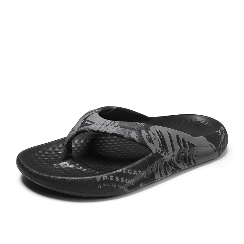 Fashion Non Slip EVA Sole Thick Platform Shoes Men's Flip Flops Summer 2023 Camouflage Anti-Odor Beach Indoor Slippers
