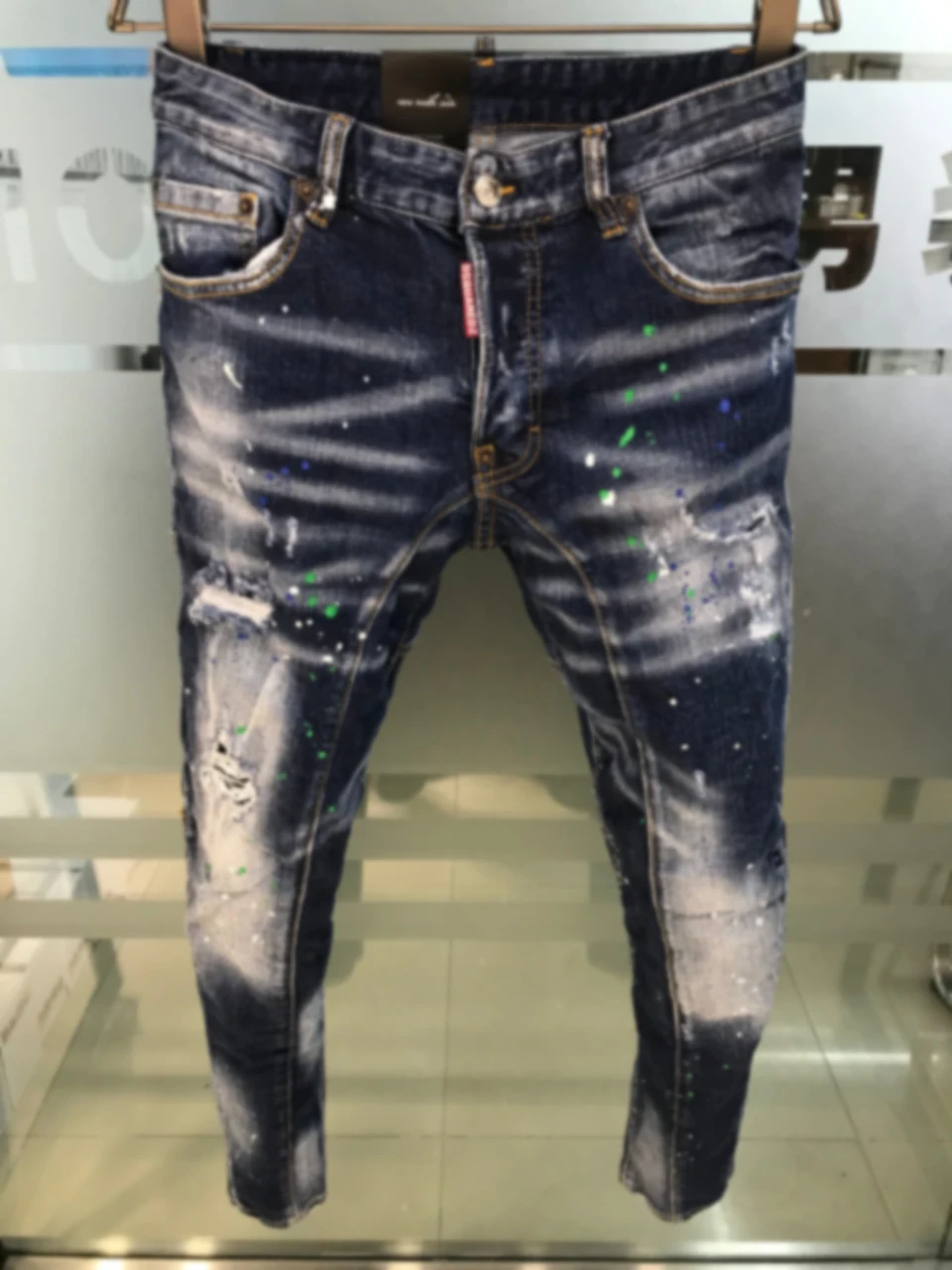 

Spring and summer 2023 new D2 fashion men wash worn holes patch graffiti printing letters slim-fit small-foot jeans man