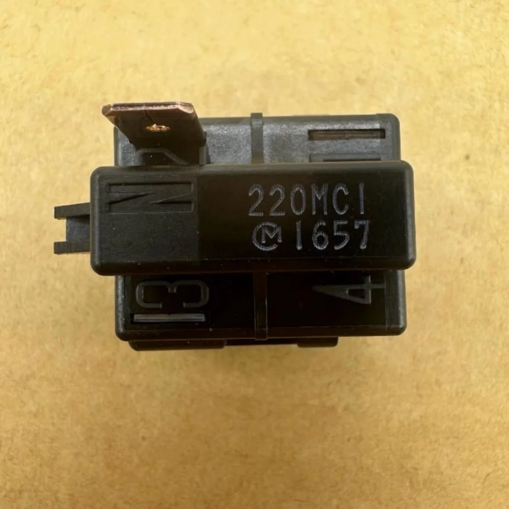 330MC1 330MD2 330MD3 100MB3 4R7MC1 220MC1 New
