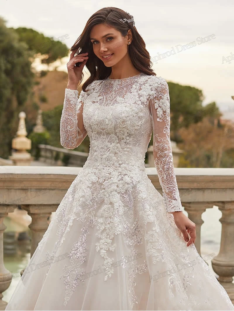 Modest Wedding Dresses Full Sleeves O-Neck Bridal Gowns Lace Appliques Floor Length Robes Glamorous Vestidos De Novia Customized 3