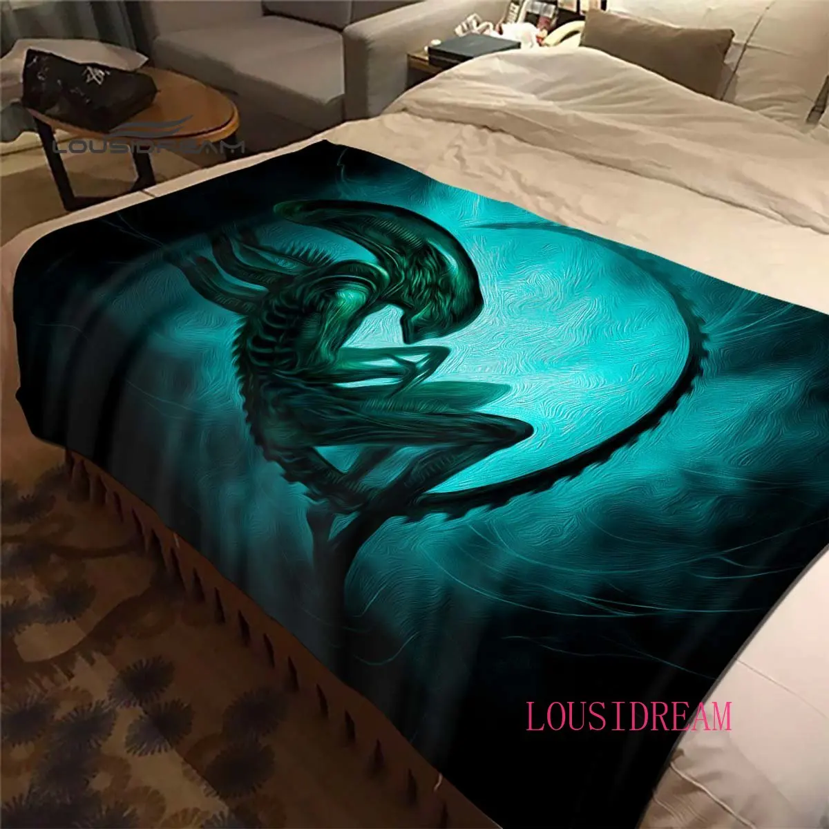 

Alien vs. Predator Blanket Soft Sofa Cover Throw Blanket Fleece Blanket Lightweight Warm Bed Blankets for Bedroom Couch