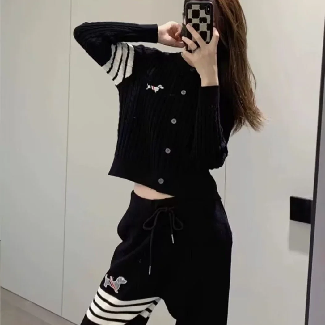 Golf Two Piece Winter Women's Golf Clothing Jacket Pants Luxury Brand Clothing Women's Apparel