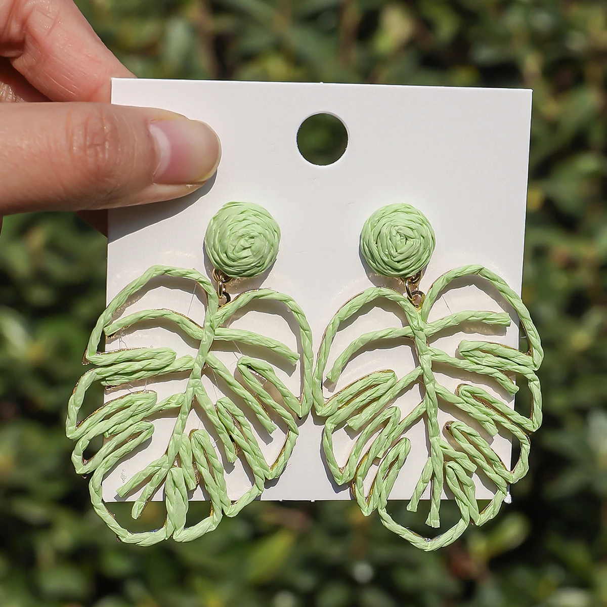 Boho Fashion Handmade Hollow Leaf Pendant Earrings for Women Ladies Elegant Geometric Rattan Raffia Earring Summer Party Jewelry