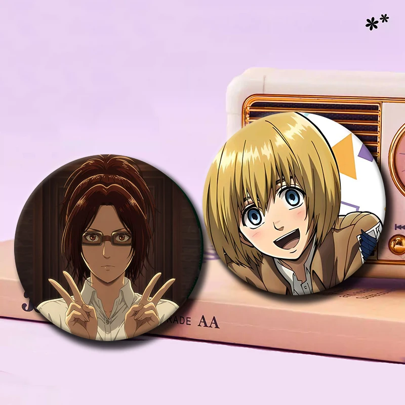 58mm 애니메이션 A-ATTACK ON TITAN 에렌 예거 키스 샤디스 애니 레온하트 코스프레 의상 배지 핀 SPTE Tinplate Brooch Prop Gilf