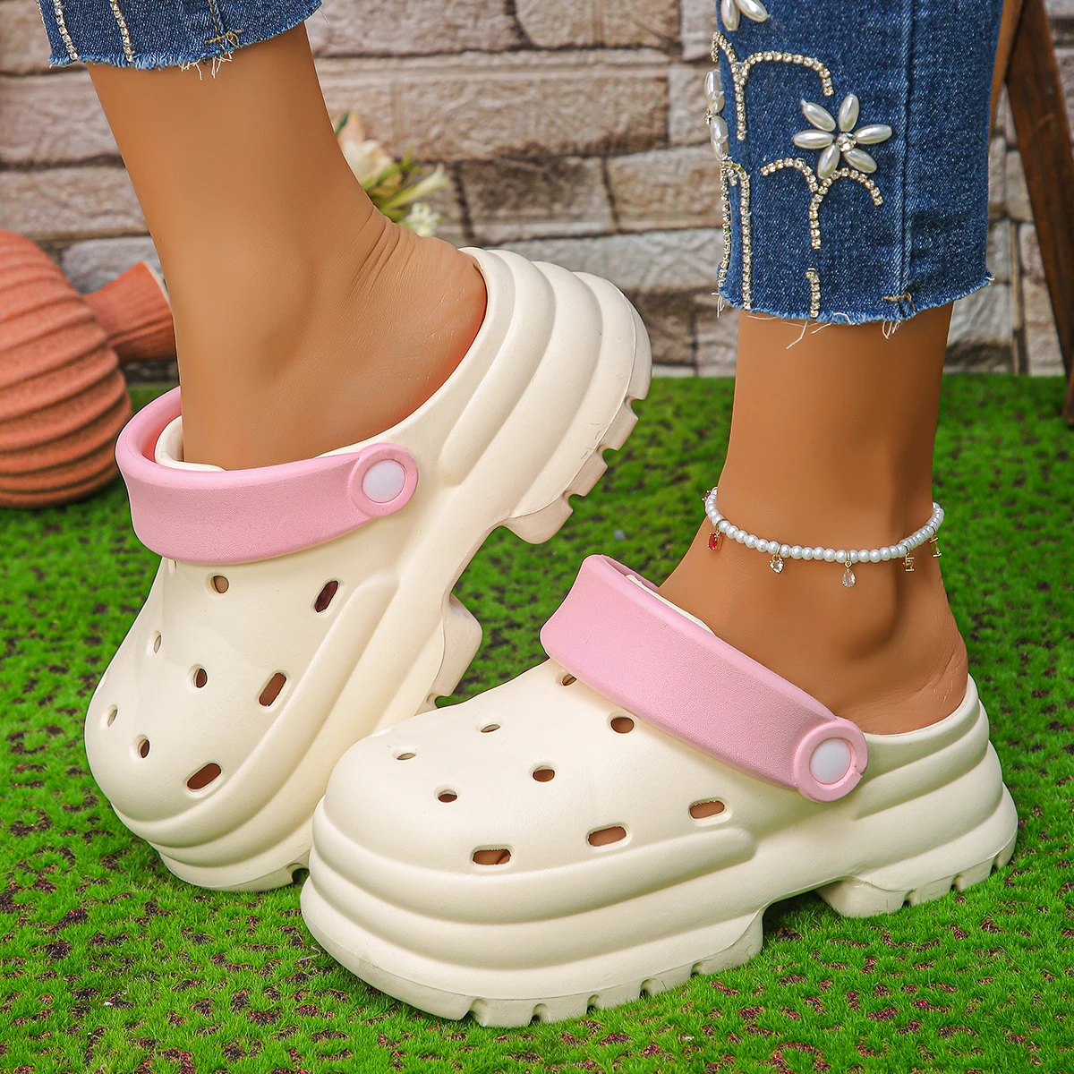 Chunky Platform Clogs Shoes for Women Thick Bottom Non Slip Beach Sandals Woman Summer 2025 Fashion Wedges EVA Sandals Slippers