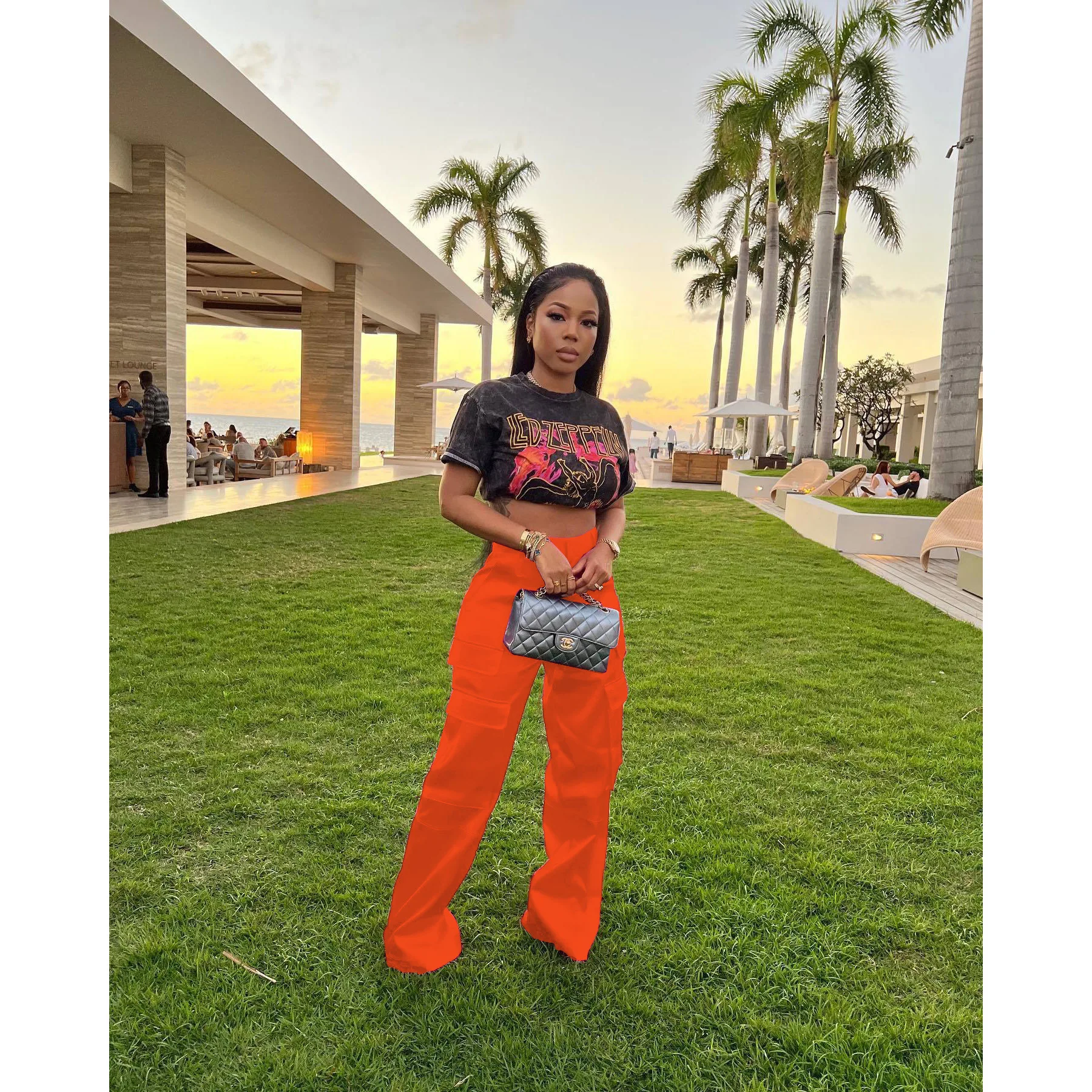 Рисунок 4 - Женские брюки на весну и лето