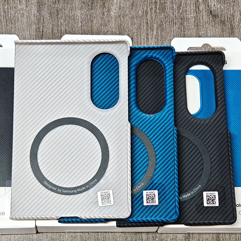 Ultrathin Magnetic Carbon Fiber Texture Case with Built-in Tempered Glass Screen Protector