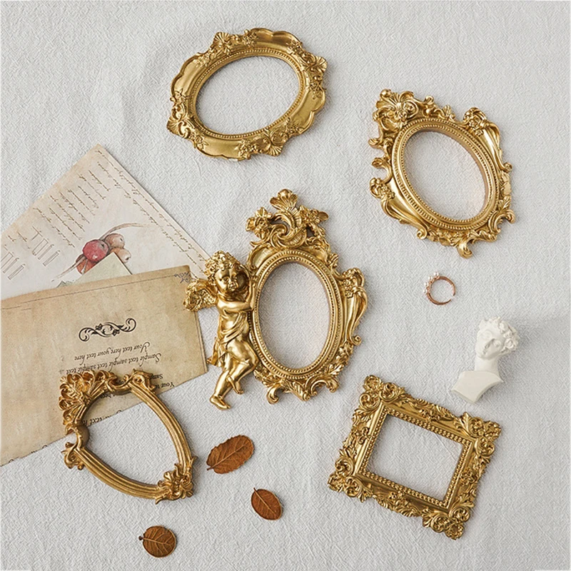

Retro Golden Mini Photo Frame for Jewelry Earrings Necklaces Rings Photography Material Background Props Photo Shoot Fotografia
