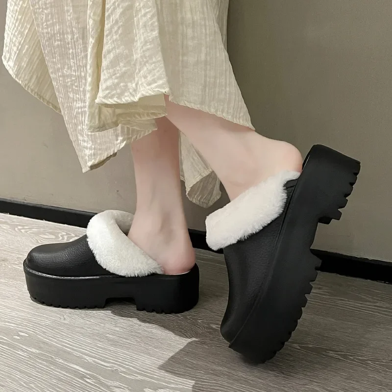 2023 Factory Wholesale Cotton slippers for women in winter  indoor  cute thick soles warm cotton  household plush shoes