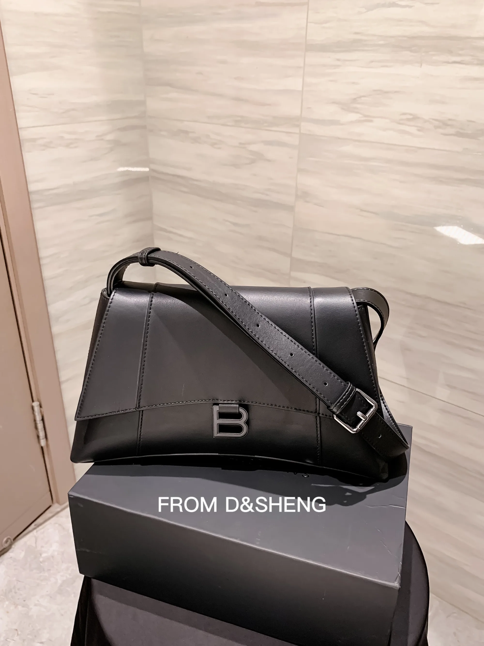 

Women’s Genuine Leather Shoulder Bag 2023 Trend Brand Small Square Bags Luxury Designer Handbag Fashion Messenger BagsTofu Bags