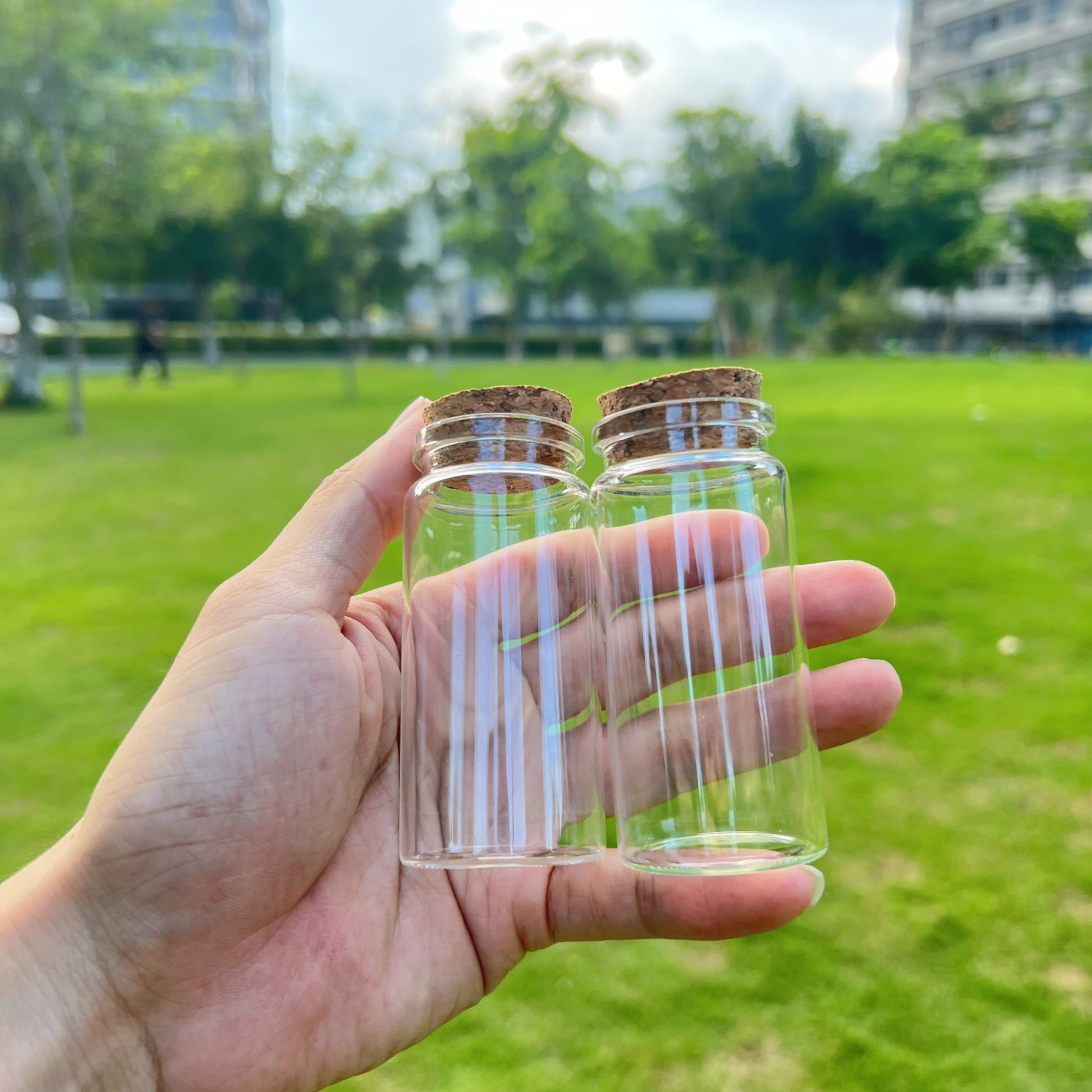 Cute Glass Jars 12pcs 15pcs 37*80mm Capacity 60ml Glass Bottles With Cork Small Mini Empty Vials Jars Wishing test tube