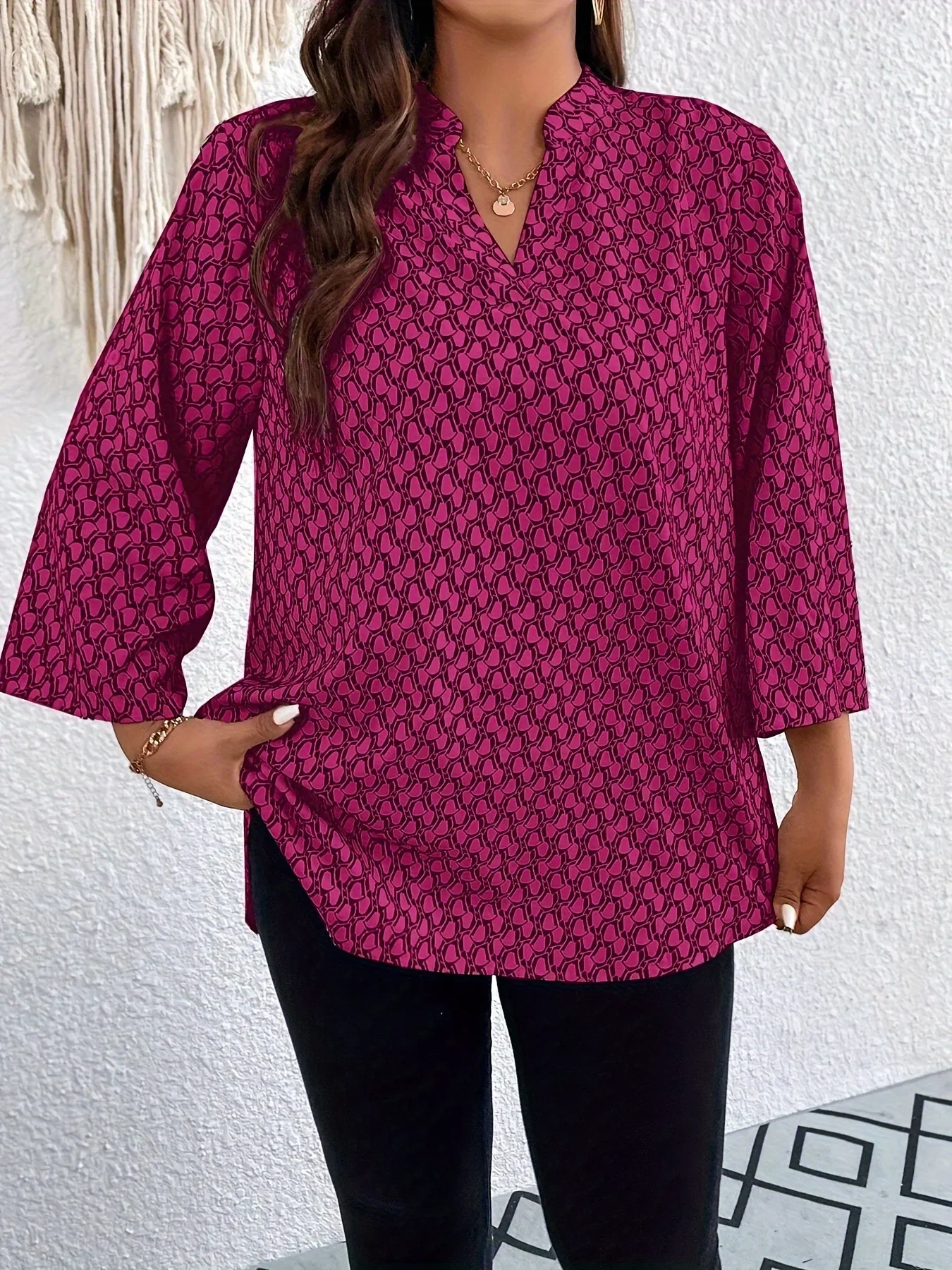 Women's Plus Size 1XL-5XL Printed Shirt with Rolled Edge Sleeves Casual V-neck Top