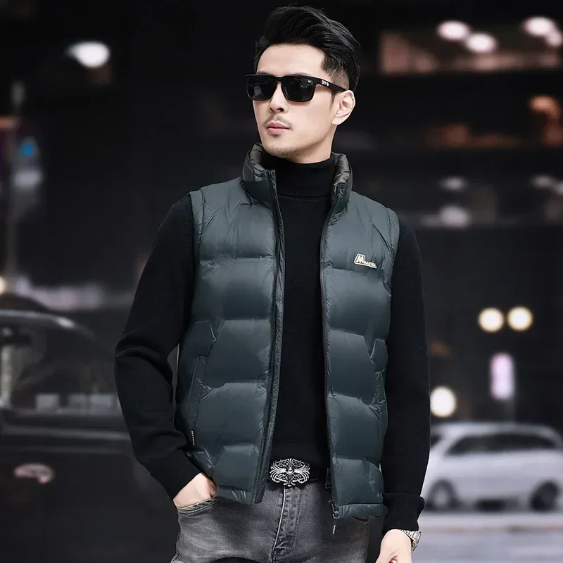 thumbnail image 1 of Chaqueta de plumón corta sin mangas de lujo de diseñador para hombre, chaleco térmico de invierno ultraligero y grueso, chaqueta ligera de plumón de ganso para hombre, 1 of 5