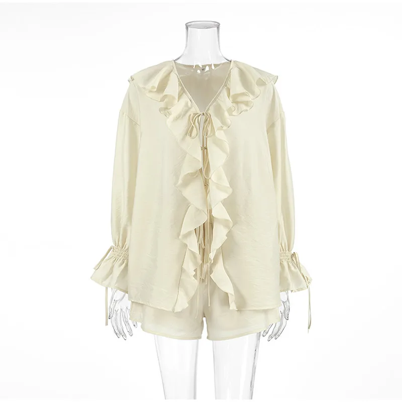 Conjunto de 2 piezas de pantalones cortos holgados con volantes para mujer, cuello en V, camisas caladas, pantalones cortos de pierna ancha, traje blanco para primavera y verano 2025.