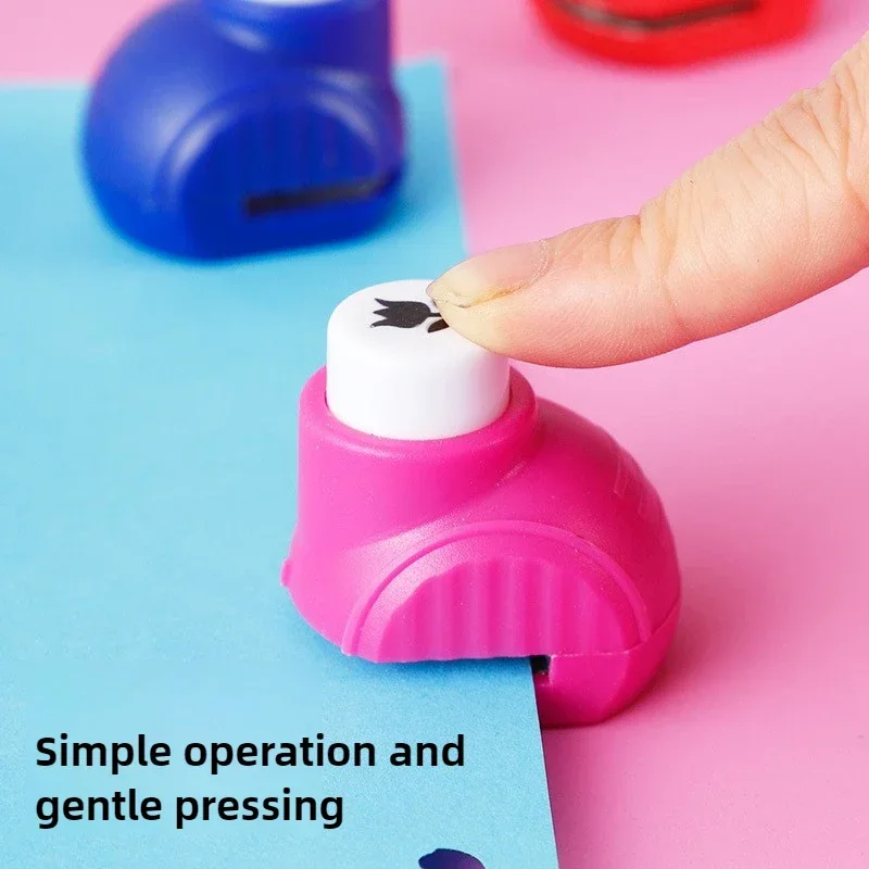 Mini Scrapbook Punches Handmade Cutter Card Craft Calico Printing DIY Flower Paper Craft Punch Hole Puncher Shape Paper Punch Hole Punching Tools Paper Craft Punch Circle Hole Punch Book Binding Supplies