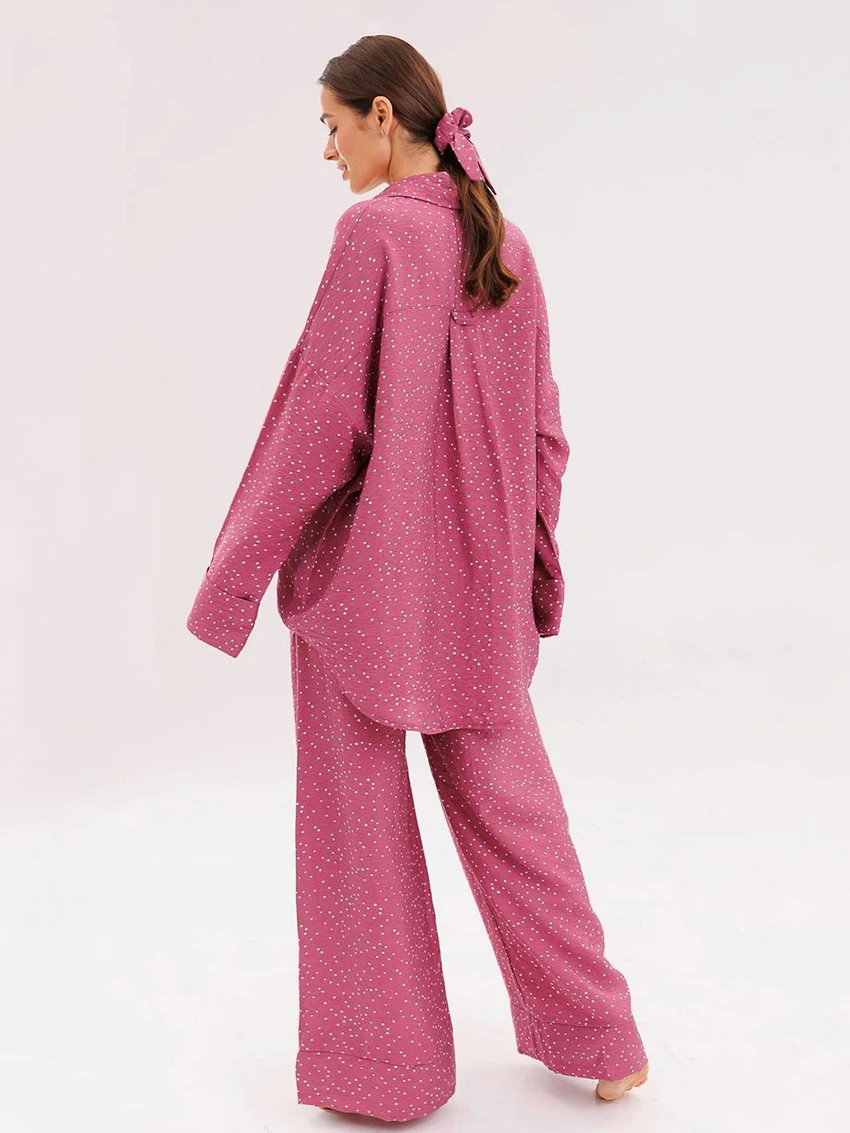 Рисунок 6 - Женская пижама с отложным воротником Marthaqiqi