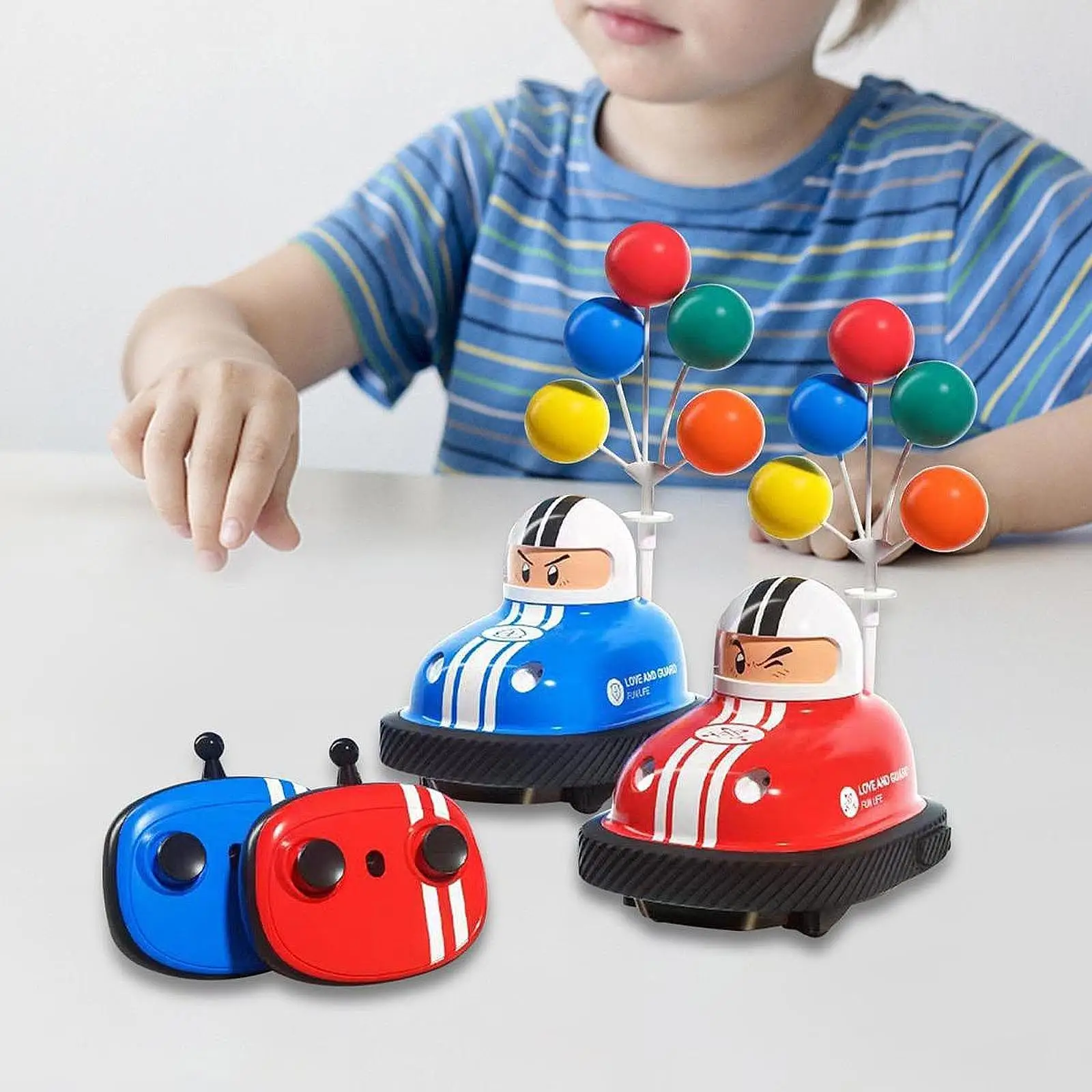 RC Car Toy Cartoon RC Ejector Vehicles Toy Mini Crash into Opponents RC Bumper Car RC Battle Car with Drivers Kids Birthday Gift 4