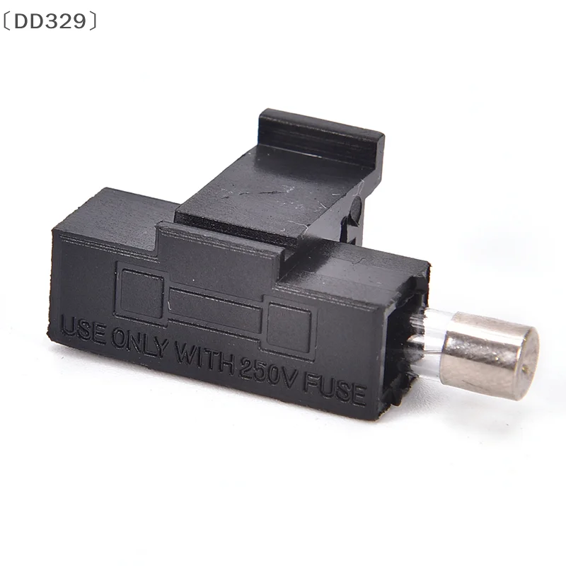 〔DD329〕 NEW 3 Pin AC Inlet Male Plug Power Socket With Fuse Switch 10A 250V 3Pin