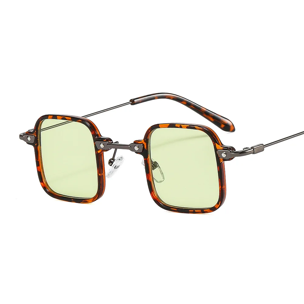 

New Small Square Sunglasses Men Women Retro Steam Punk Shades Gradient Glasses Clear Ocean Lens Vintage Driving Eyewear UV400