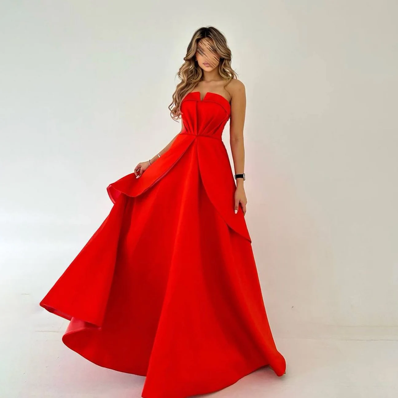 

GIOIO Strapless Luxury Formal Evening Dresses Pleat Tiered Sleeveless فساتين سهرة Floor Length Elegant Prom Gowns Party Women