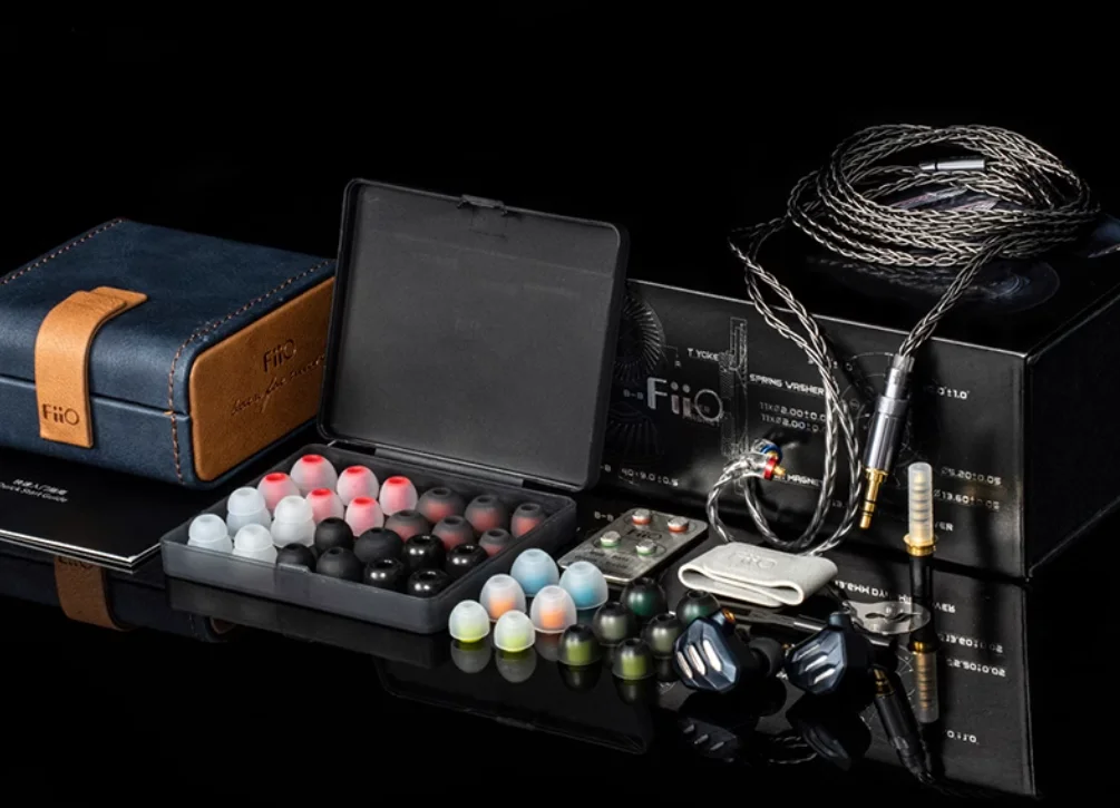 FiiO/FH7S One Circle Four Iron High Resolution HiFi Fever Earphones Five Unit Circle Iron Lou's Earbuds 5