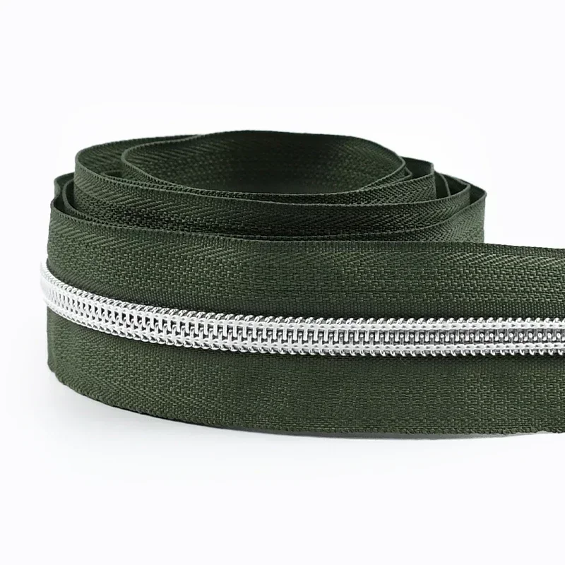 Durable Nylon Zipper for Sewing and DIY Projects