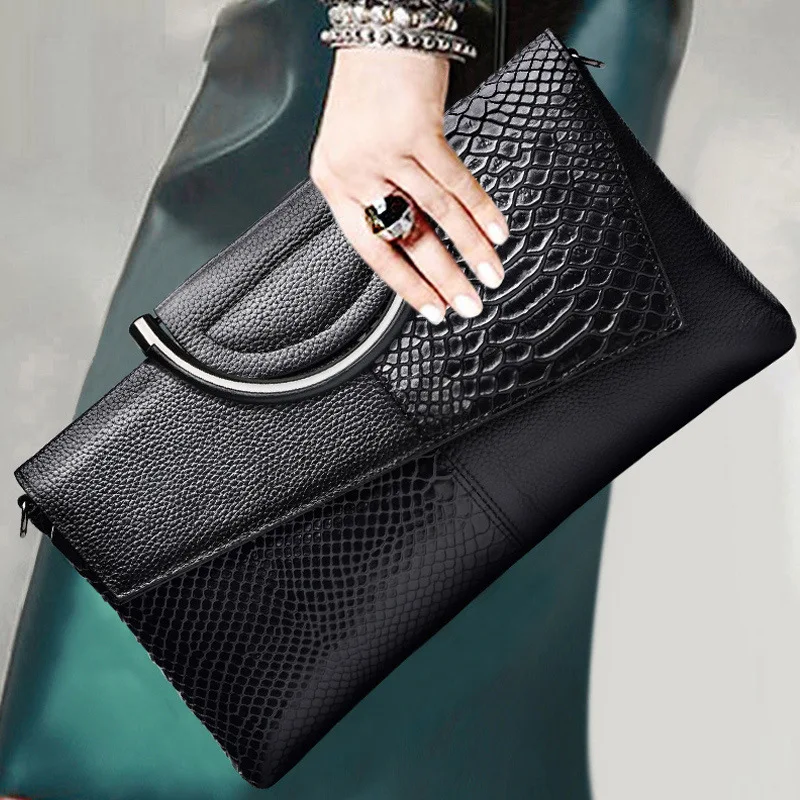 

Large Capacity Womne's Genuine Leather Clutch Bag Vintage Serpentine Pattern Envelope Bag OL Business Handbag Crossbody Bag