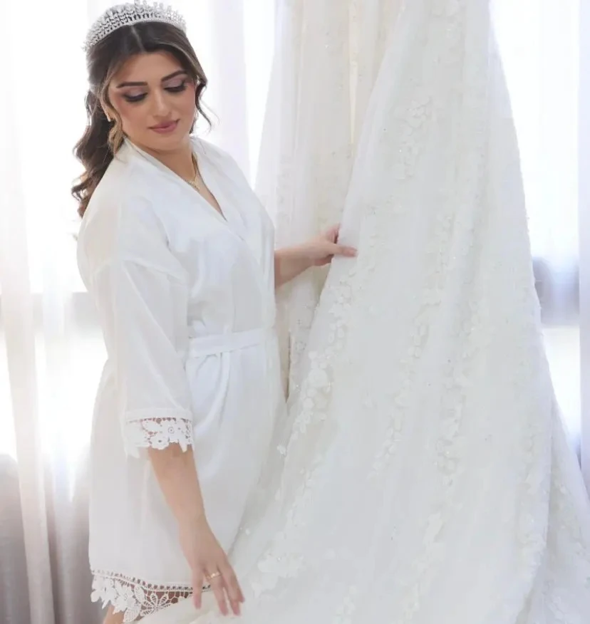 Lace Bridal Robe Bridal Party Robes Personalised Wedding Party Dressing Gown Bachelorette Kimono Bridesmaid Silky Bathrobe Woman