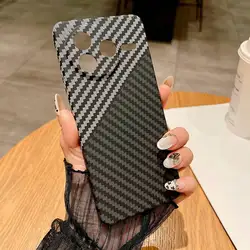 Sleek Carbon Fiber Grain Ultra - Thin Protective Phone Case - Poco F7 Ultra (Black White)