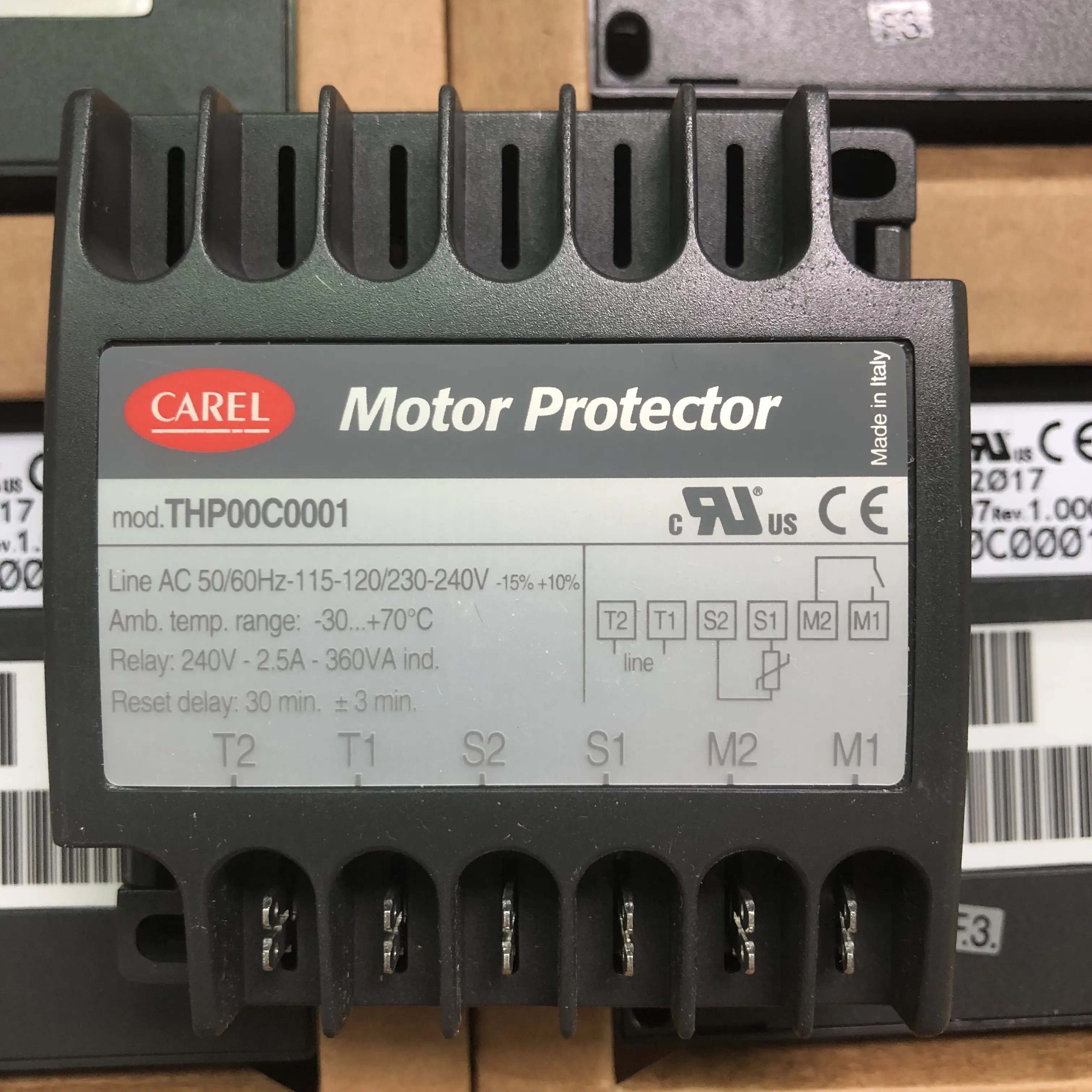 

Защитный модуль компрессора CAREL motor protector THP 00 c 0001: thpoocoo 1