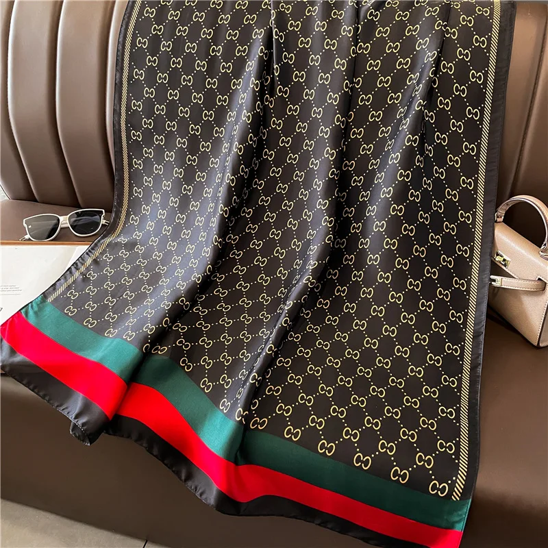 Рисунок 3 - Роскошный шарф-одеяло 180 х90 см