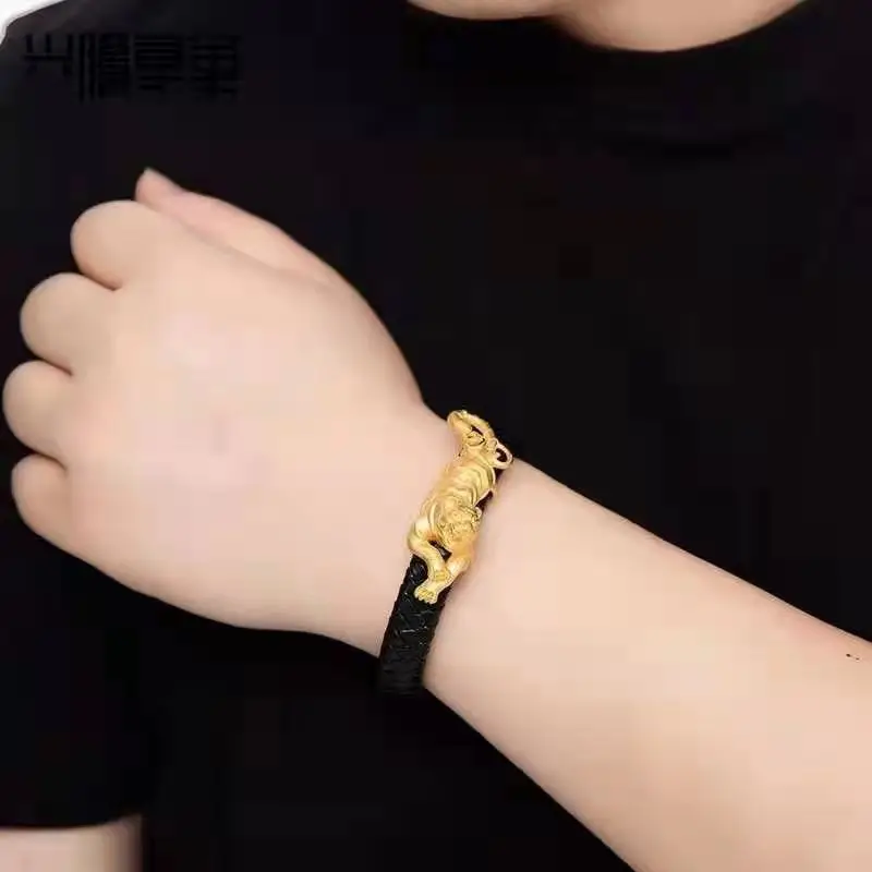 

24K Yellow Gold Color Leopard Pendant Bracelet for Men Black Leather Tough Guy Bracelet Bangle Wedding Birthday Fine Gift