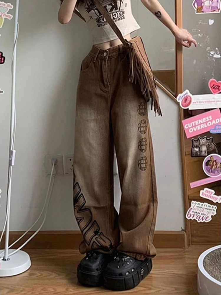 HOUZHOU Vintage Graphic Brown Jeans Women Baggy Hippie Y2k Denim Trousers Retro Grunge Female Streetwear Wide Straight Pants