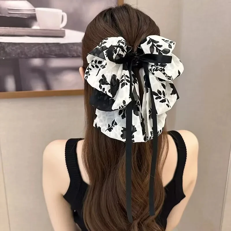 New French Bow Fluttering Band Grasp Clip for Women Gentle Temperament Disc Hair Shark Clip Girls Hair Accessories