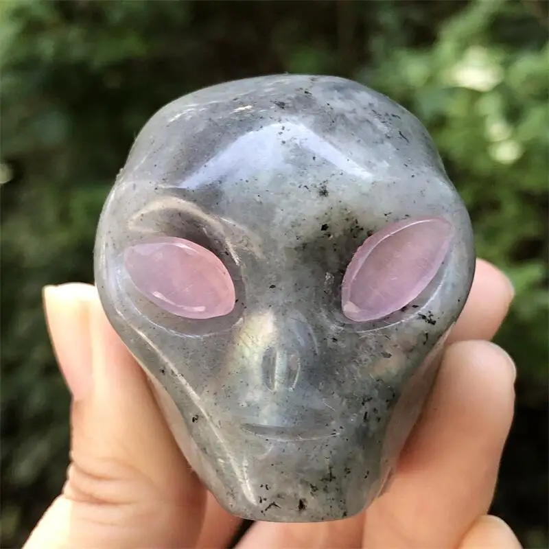 

Natural Labradorite Alien Skulls Carved Crystals Ornament Reiki Witchcraft Supplies Gemstone Wicca Halloween Decorations 1pcs